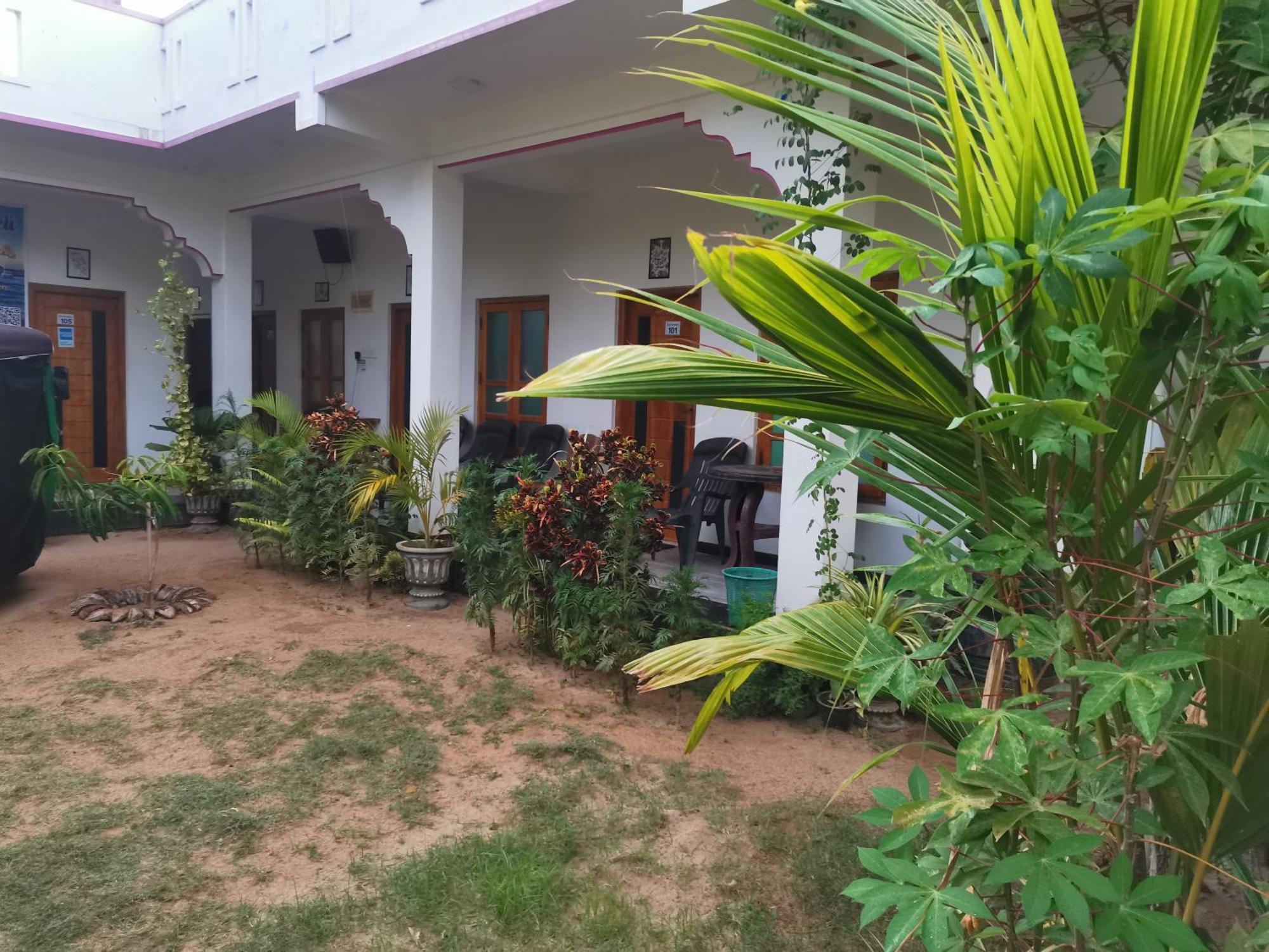 Beach Life Uppuveli Trincomalee Exterior foto